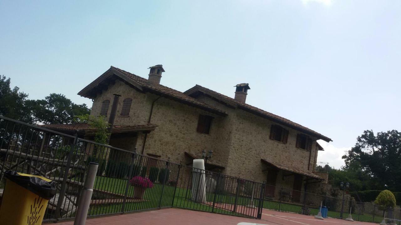 Agriturismo Isola Verde SantʼUrbano Zewnętrze zdjęcie