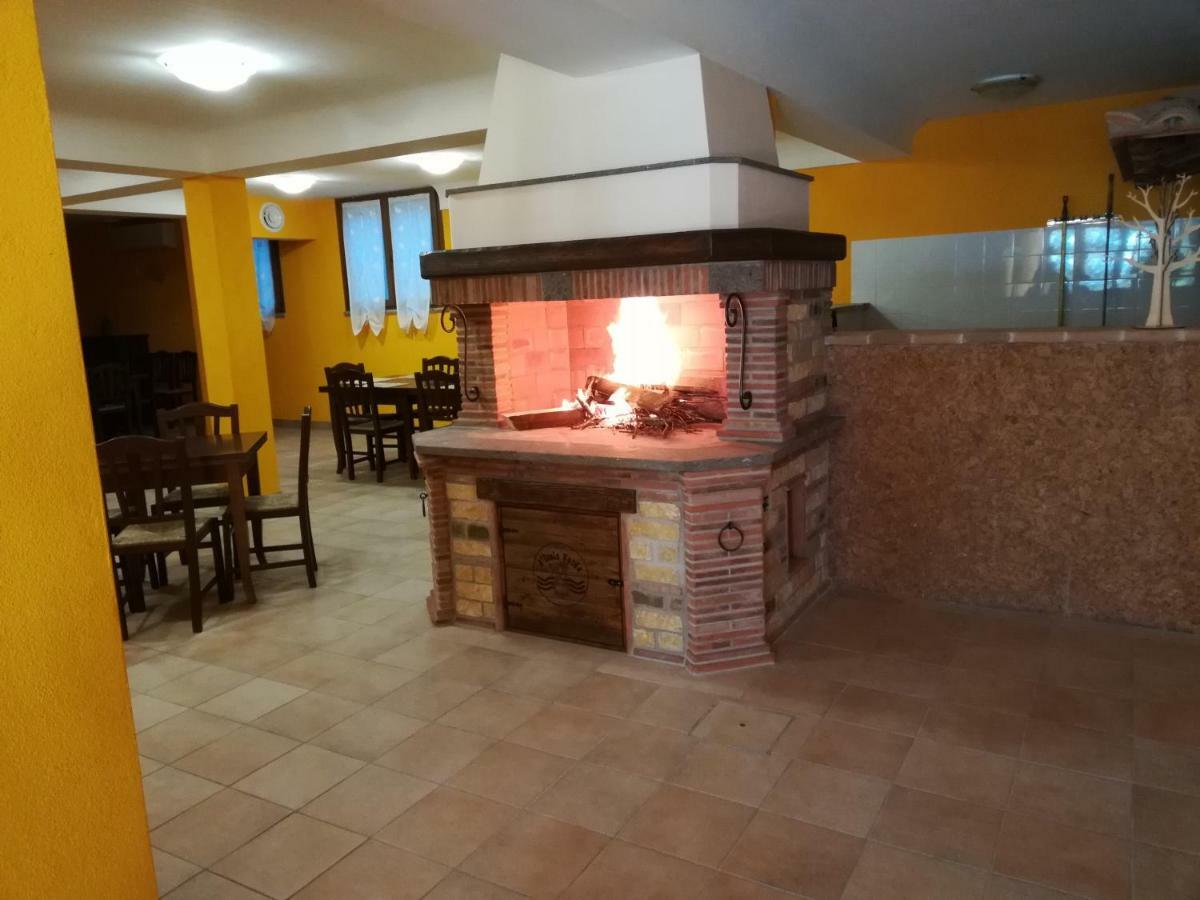 Agriturismo Isola Verde SantʼUrbano Zewnętrze zdjęcie